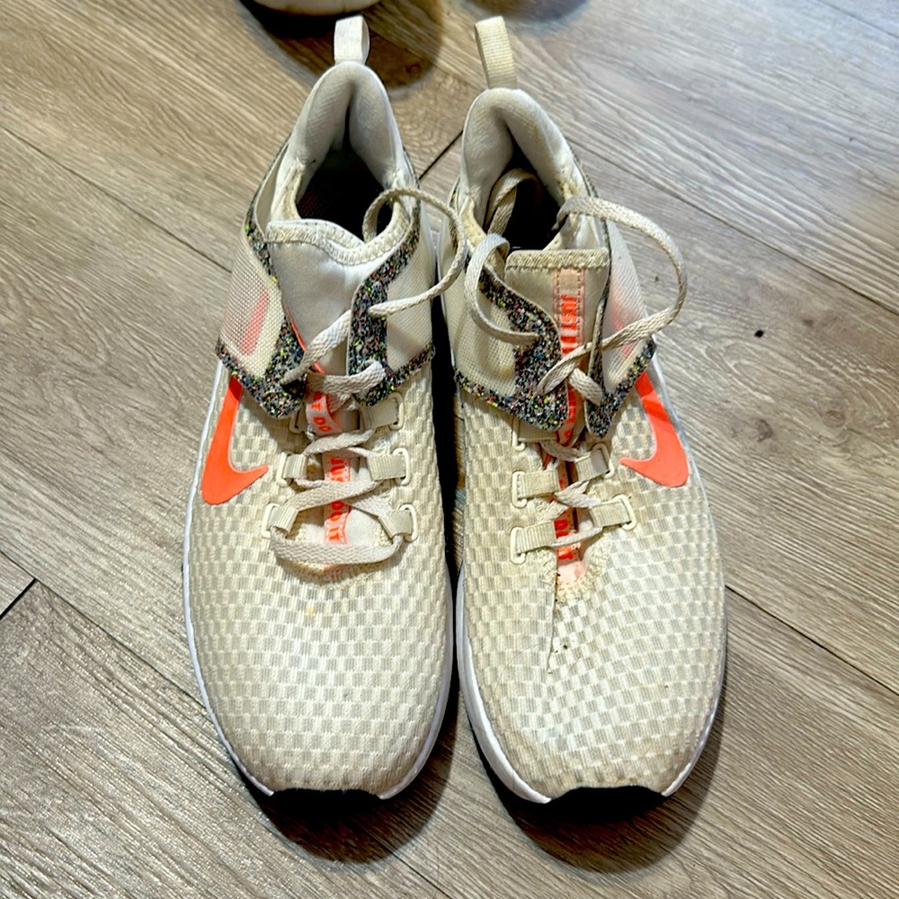 Gently worn (maybe twice?!) Nike shoes